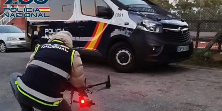 Operativo contra el ‘menudeo’ en Vigo y Gondomar con tres detenidos y medio kilo de heroína