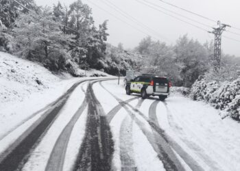 La nieve afecta a la conexión entre Vigo y Ourense: precaución en la A52 y N120