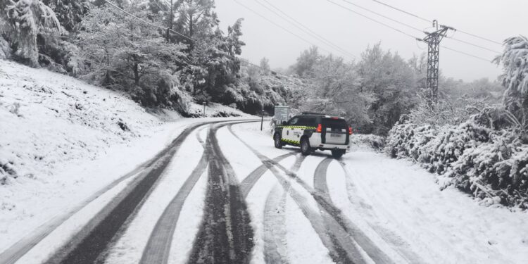 La nieve afecta a la conexión entre Vigo y Ourense: precaución en la A52 y N120