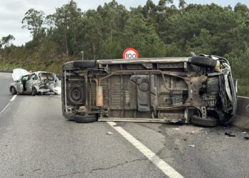 Una persona fallecida tras una brutal colisión entre un turismo y una furgoneta