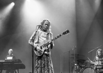 El adiós al alma de Extremoduro, cuya voz se apagó tras su concierto en Vigo