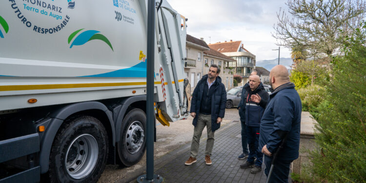 La Xunta destina 183.000 euros a Mondariz para comprar un nuevo camión de recogida de residuos