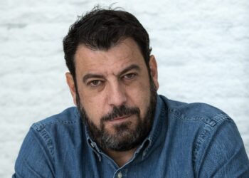 Santiago Díaz regresa a Vigo con ‘Jotadé’, el policía gitano que nadie esperaba querer