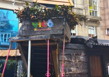 La casa de Papá Noel, cerrada y apuntalada