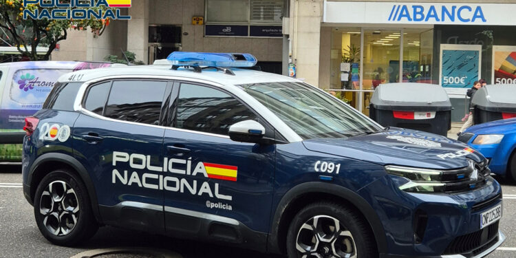 Detenida una mujer en Vigo tras estafar a una compañía telefónica más de 23.000 euros