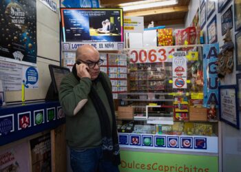 Un repartido quinto premio deja pellizcos en Vigo y su área: Porta do Sol, repite