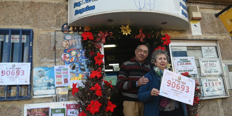La suerte de la Lotería de Navidad en Vigo: del sobre ‘cualquiera’ al estreno de un quiosco de Bembrive
