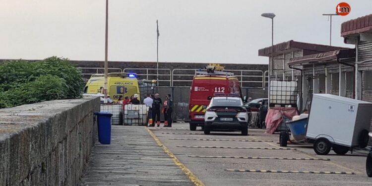 Recuperan un cadáver del interior de un coche que cayó al mar