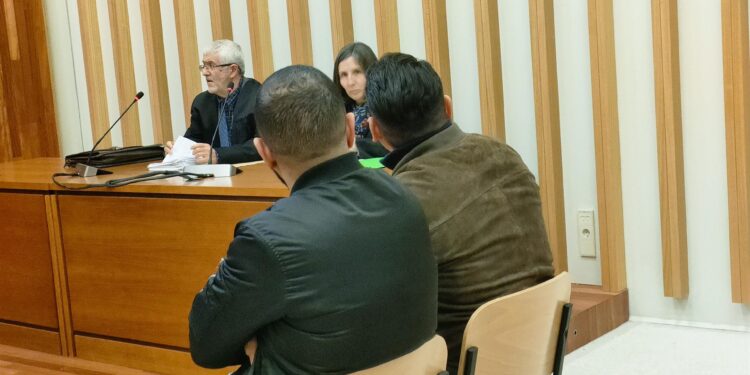 Dos acusados de extorsionar a un hombre en Vigo, al que confundieron con otro: «Este no es, vámonos»