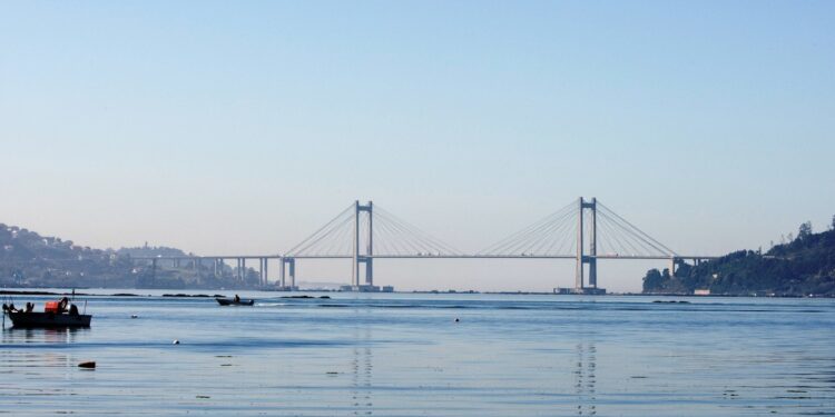 La Diputación destina 7 millones para impulsar el destino Rías Baixas, bienestar social y mejoras viarias