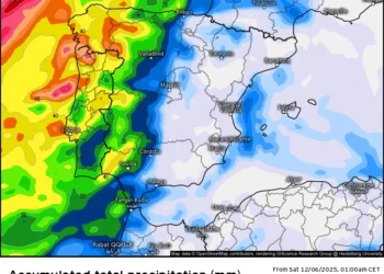 Alerta naranja por temporal costero: olas de siete metros, vientos del suroeste y actividad deportiva suspendida