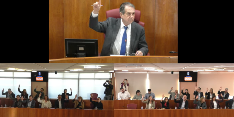 Una trabajadora de Cedro tras el visto bueno del traspaso al Sergas: «Es un trato indigno, nos han utilizado»