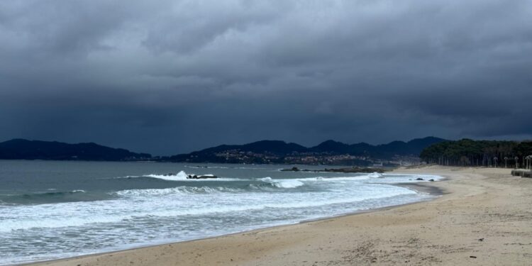 Alerta naranja por temporal costero, con lluvias y rachas de viento de hasta 80 km/h en Vigo