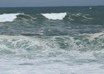 Más de 500 incidencias por Ingrid, con alerta roja en el mar y subiendo la cota de nieve