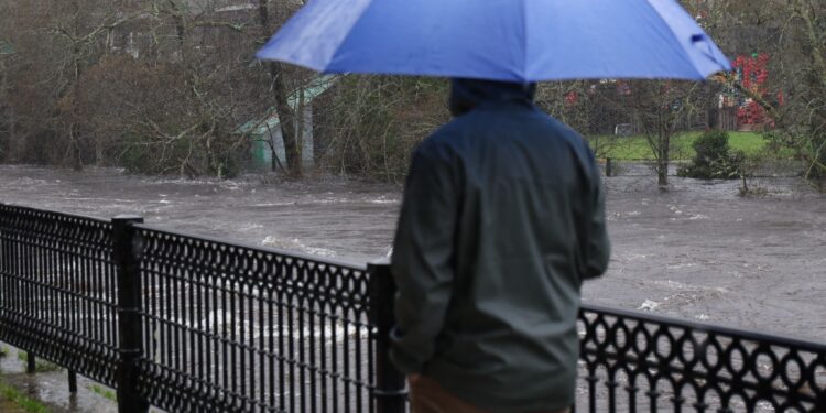 Borrasca Joseph: preocupación por ríos desbordados y la Xunta avisa de que lo peor está por venir