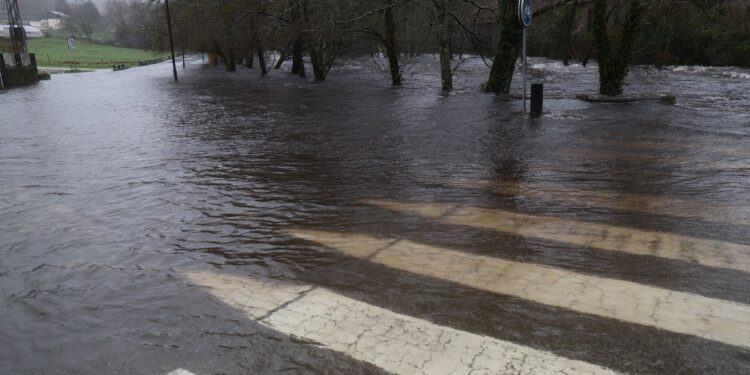 Borrasca Joseph: preocupación por ríos desbordados y la Xunta avisa de que lo peor está por venir