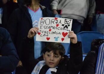 Final feliz para la búsqueda del ‘Panda’: Borja Iglesias se cita con André, el niño que emocionó a Balaídos