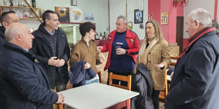 Luisa Sánchez reclama una mejora de los servicios públicos y de la seguridad en la parroquia de Cabral