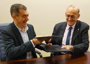 Convenio entre Xunta y UVigo para crear un laboratorio especializado en computación cuántica óptica