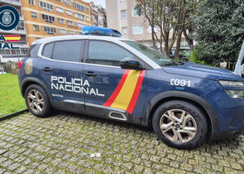 Dos detenidos en Vigo tras robar en una furgoneta y el bolso de una mujer con el método del ‘tirón’