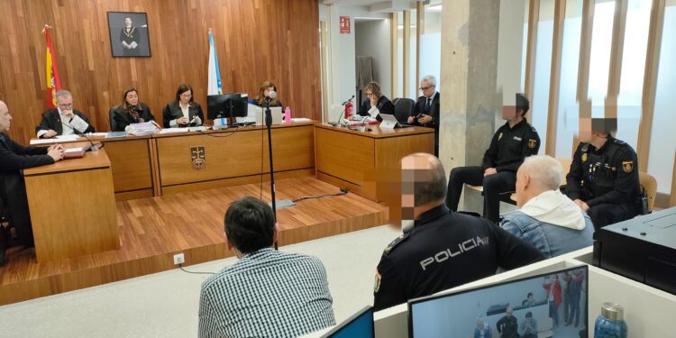 Suspenden (por cuarta vez) un juicio en Vigo por estar en paradero desconocido uno de los acusados