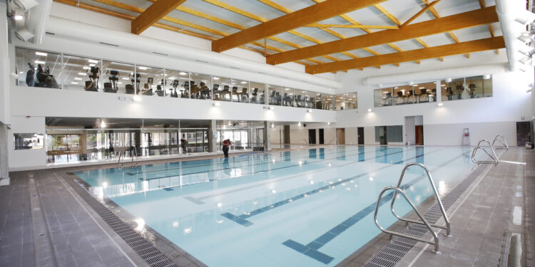 Centros deportivos municipales, la solución que baraja el Náutico ante el cierre de su piscina