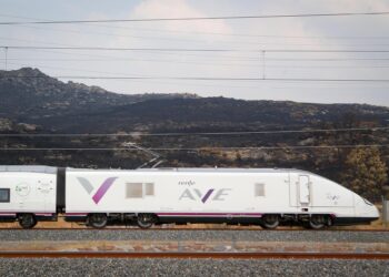 Renfe establece planes alternativos por carretera en líneas suspendidas por el temporal