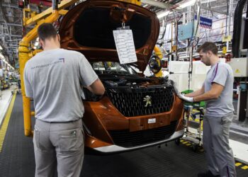 Stellantis Vigo amplía su parada de producción por la falta de piezas debido al temporal