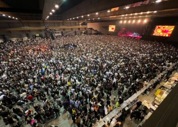 Mejorar el Ifevi para grandes conciertos en lugar de «arrasar» Navia con la «delirante» idea de Vigo Arena