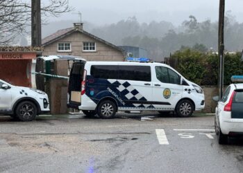 Buscan a un hombre por el asesinato de su expareja con un arma blanca en Mos