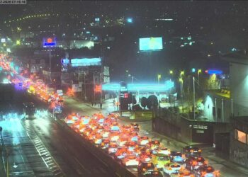 Un día más, un nuevo accidente: colapsada la Avenida de Madrid por una colisión en cadena