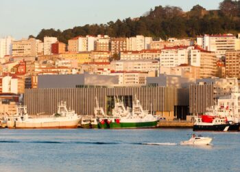 Caballero anuncia la transformación del Mar de Vigo: 2.500 metros para «uso ciudadano»