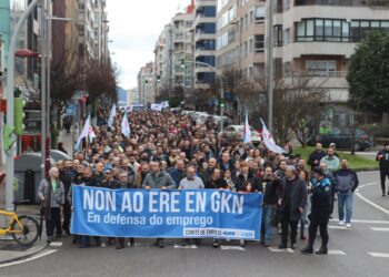 Cientos de trabajadores de GKN se manifiestan contra el ERE «injustificado» que pretende impulsar la compañía