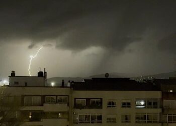 Leonardo no da tregua: más rayos, más truenos, mucha más agua e infinito hartazgo