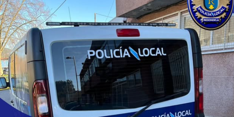 Herido un agente de policía tras forcejear con un varón que trató de retener a una joven a la fuerza